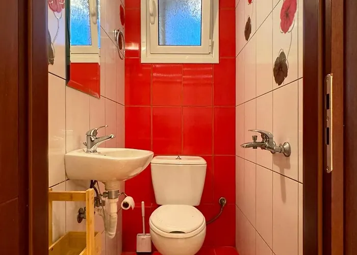 Io, The Ionion Balcony