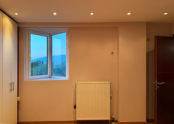 Io, The Ionion Balcony * Neochori (Zacharo)